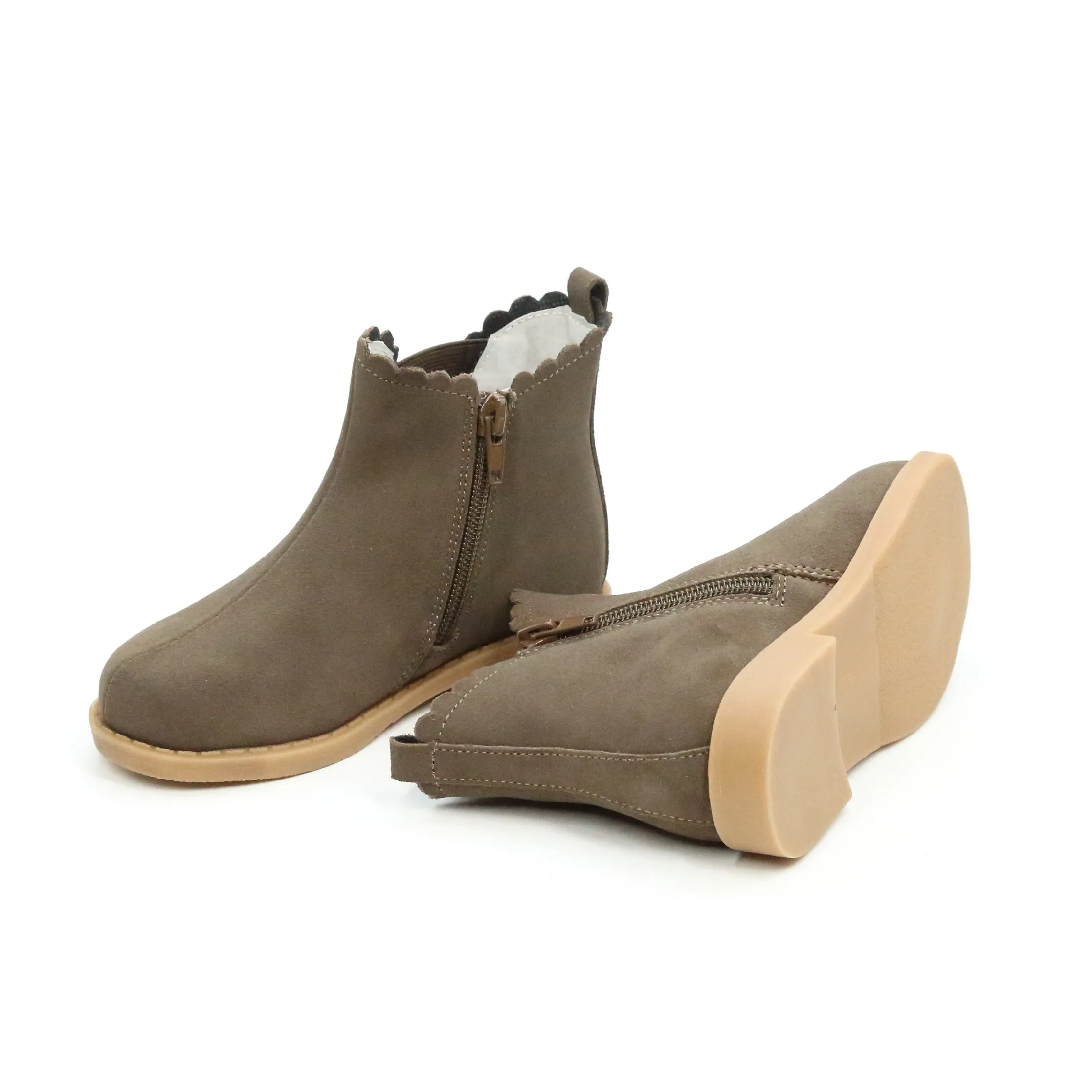 Lamour Nicola Scalloped Chelsea Boot F882